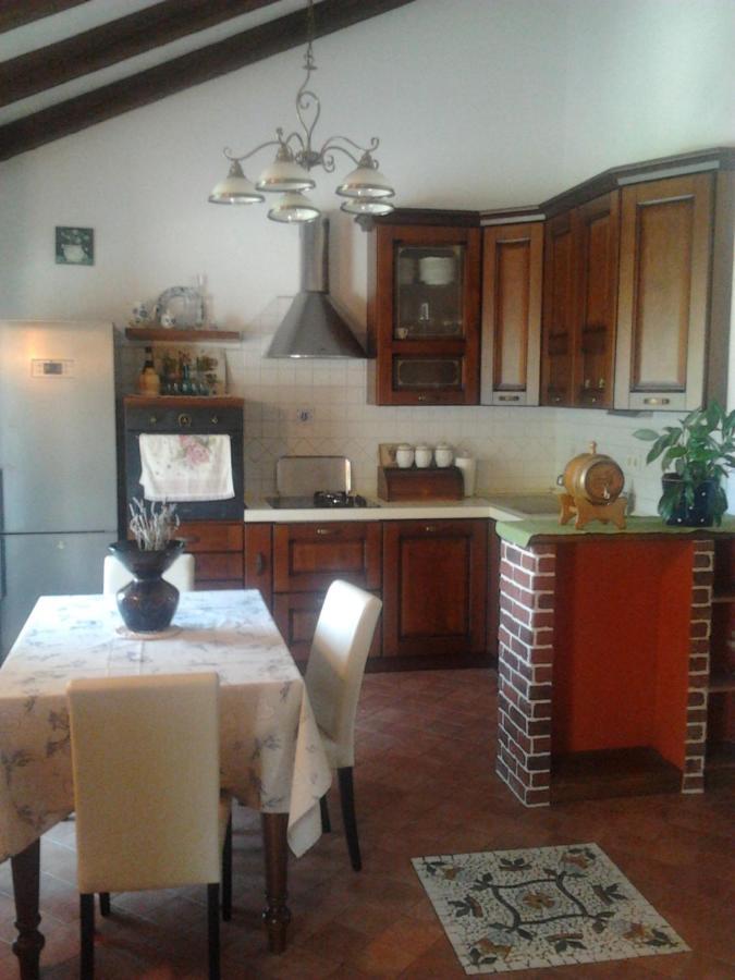 Sunshine Apartment Palit Esterno foto