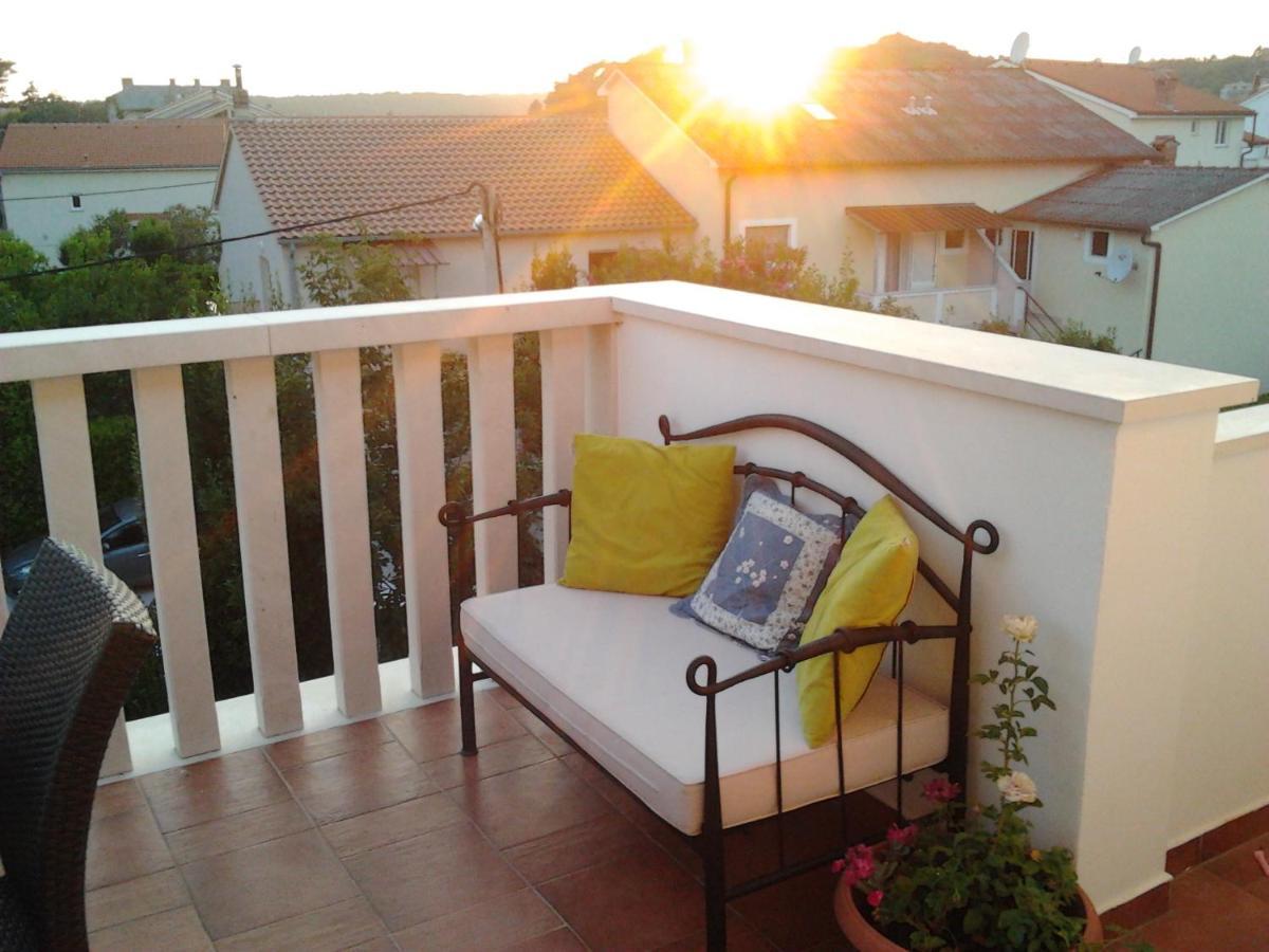 Sunshine Apartment Palit Esterno foto