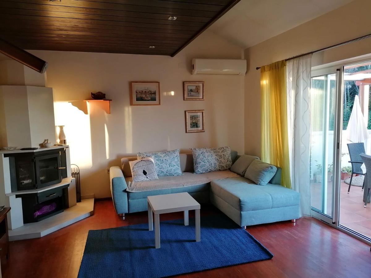 Sunshine Apartment Palit Esterno foto